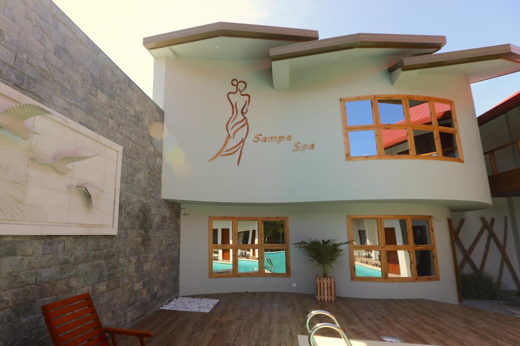Kaani Village & Spa Maafushi Exterior foto
