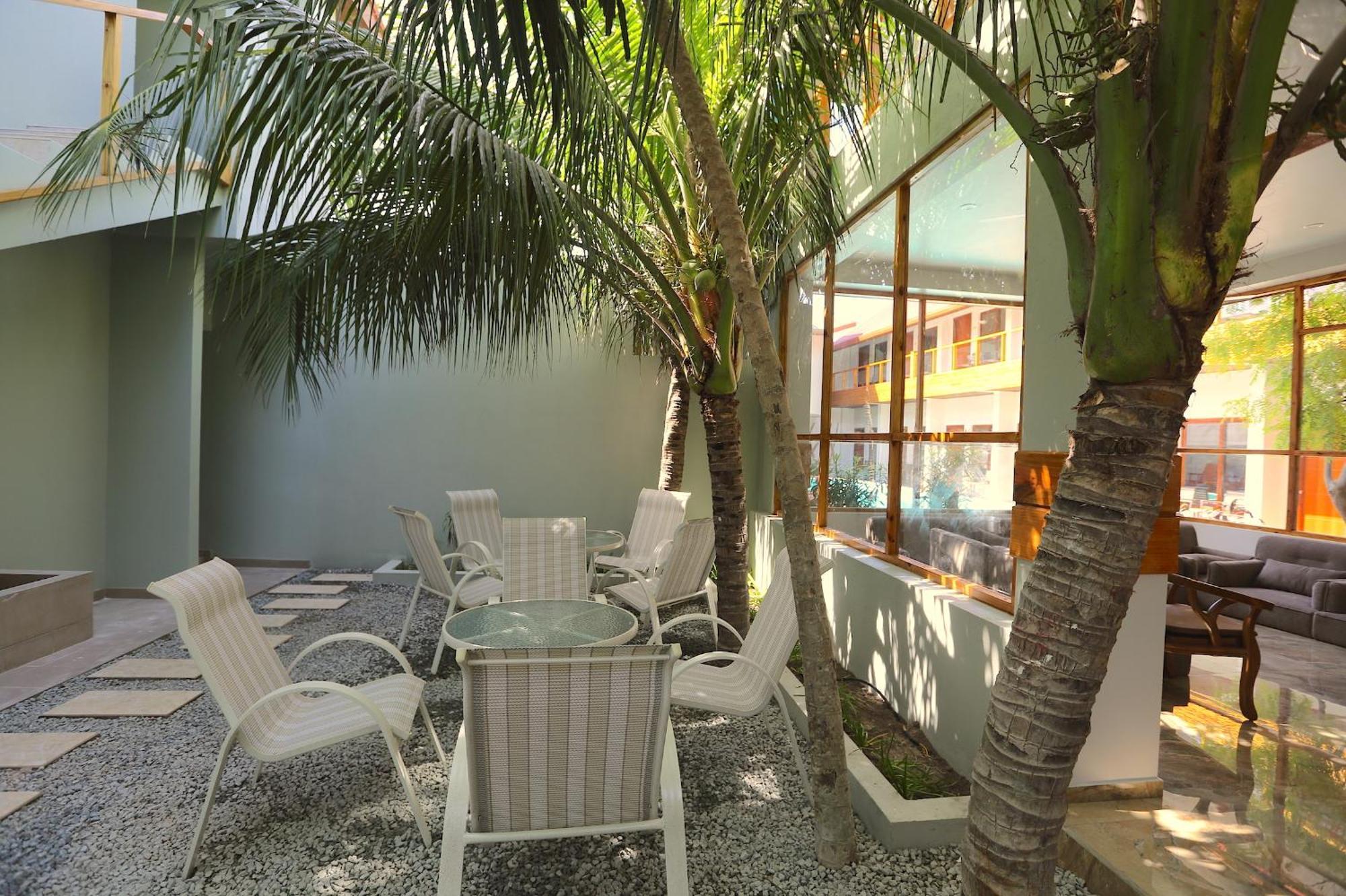 Kaani Village & Spa Maafushi Exterior foto