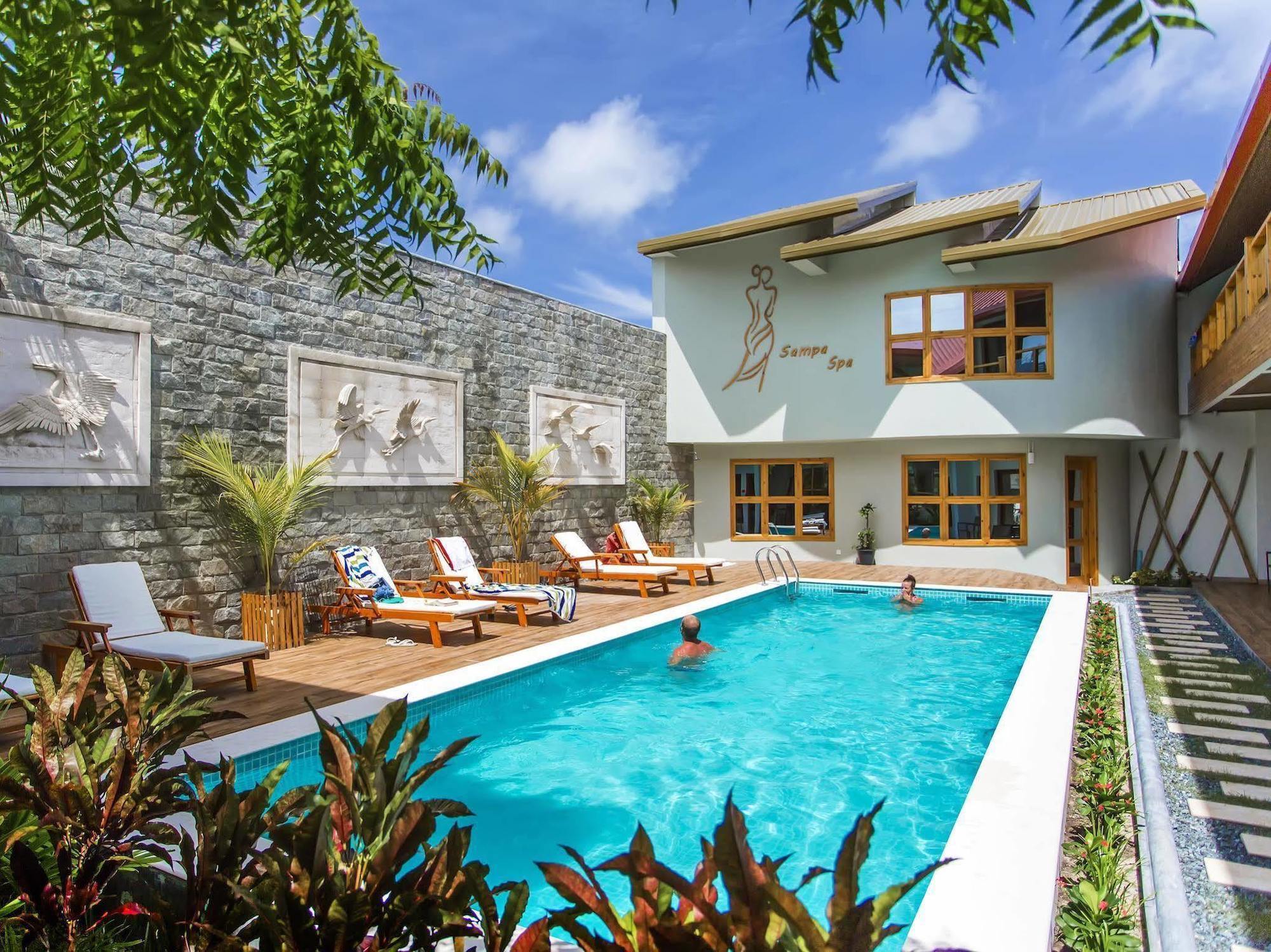 Kaani Village & Spa Maafushi Exterior foto